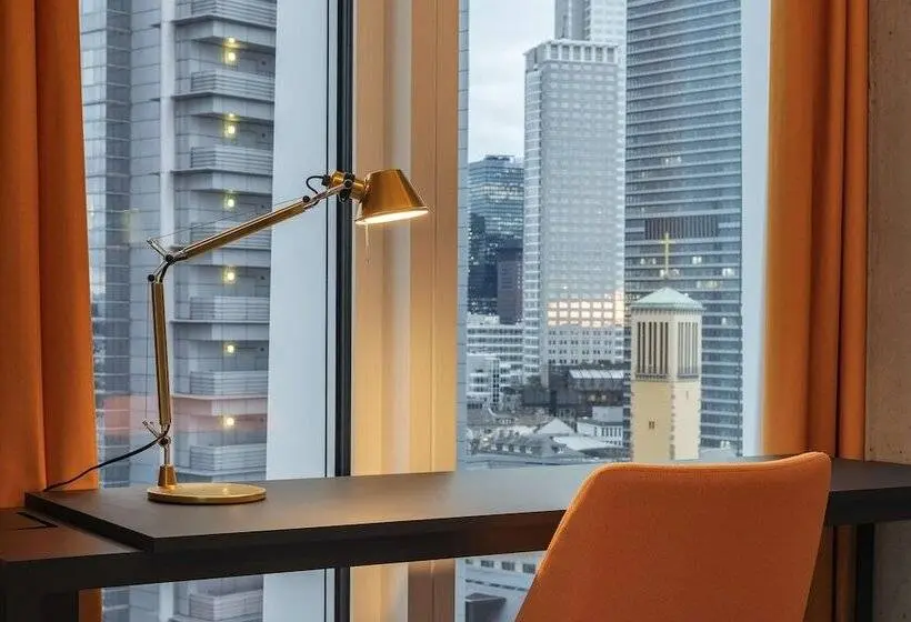 景色の見えるジュニアスイート, Nhow Frankfurt
