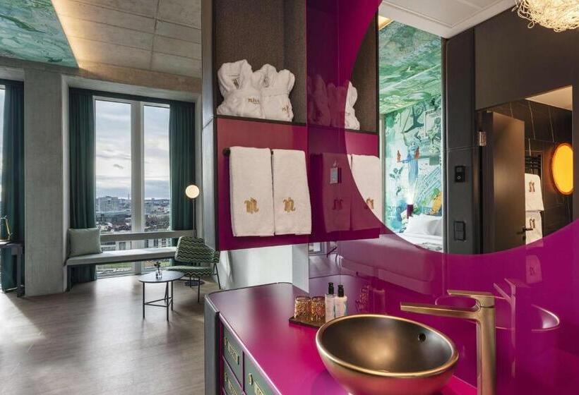 غرفة بريميوم مع إطلالات, Nhow Frankfurt