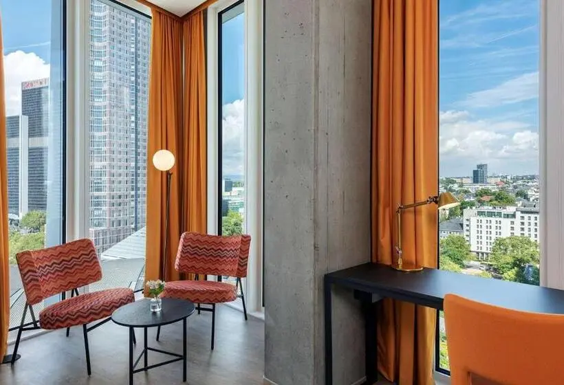 景色の見えるジュニアスイート, Nhow Frankfurt