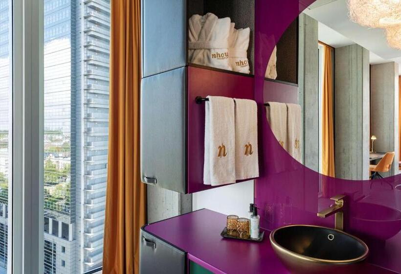 جناح جونيور ذات إطلالة, Nhow Frankfurt