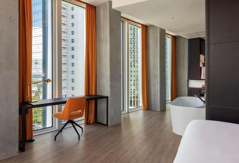 غرفة عائلية, Nhow Frankfurt