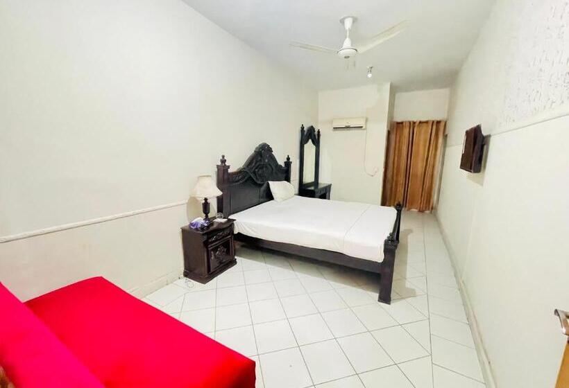 اتاق استاندارد, New Mid City