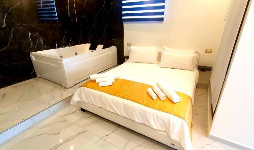 Suite z Hydromasażem, Ercolano Luxury Suite