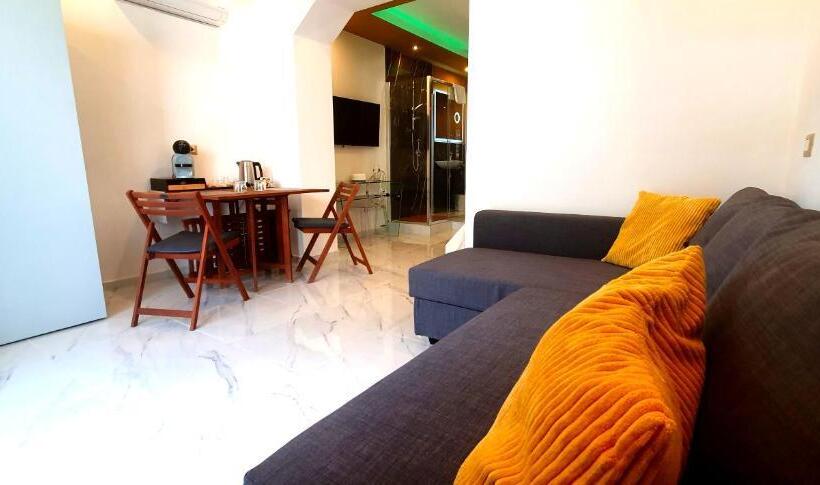 Suite z Hydromasażem, Ercolano Luxury Suite