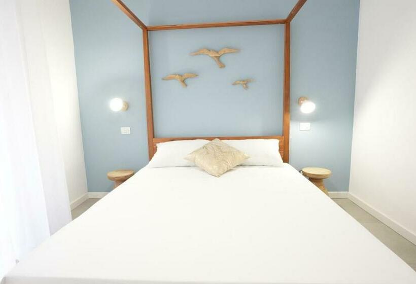 اتاق استاندارد چهار تخته, Ross Family Suites