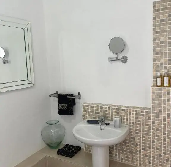 バス共有のスタンダードルーム, Casa Dolly Boutique B&b