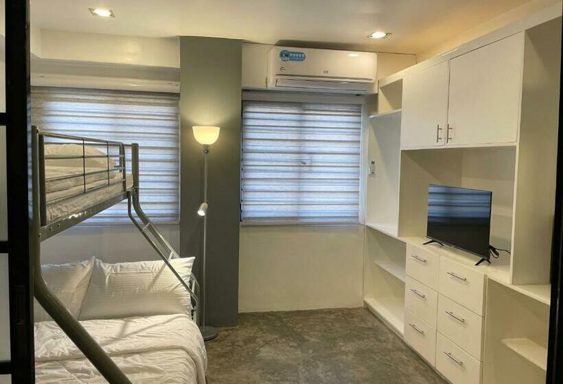 스탠다드 스튜디오, Crib 252 Subic Bay