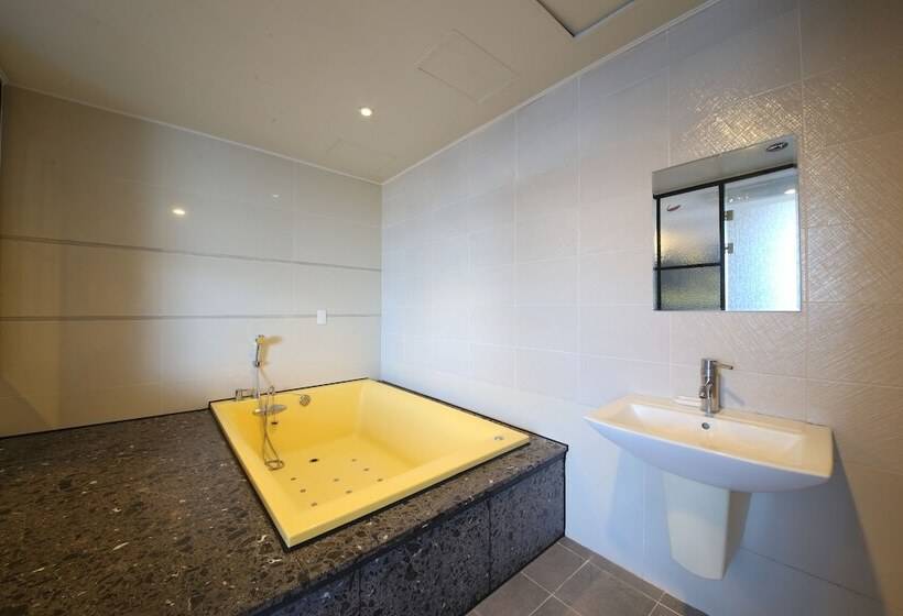 豪华房间, Moonbay