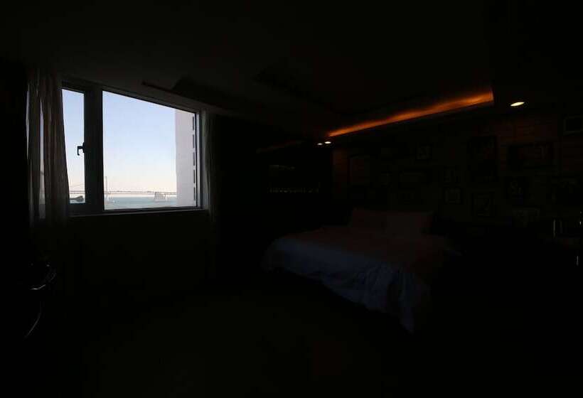 豪华房间, Moonbay