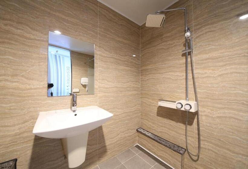 海景标准间带阳台, Moonbay