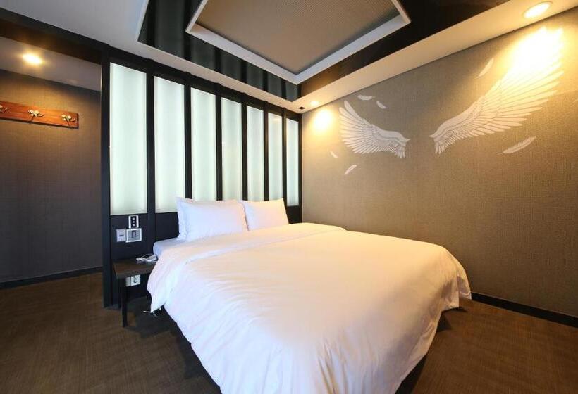 Номер Стандарт Вид на Море с Балконом, Moonbay