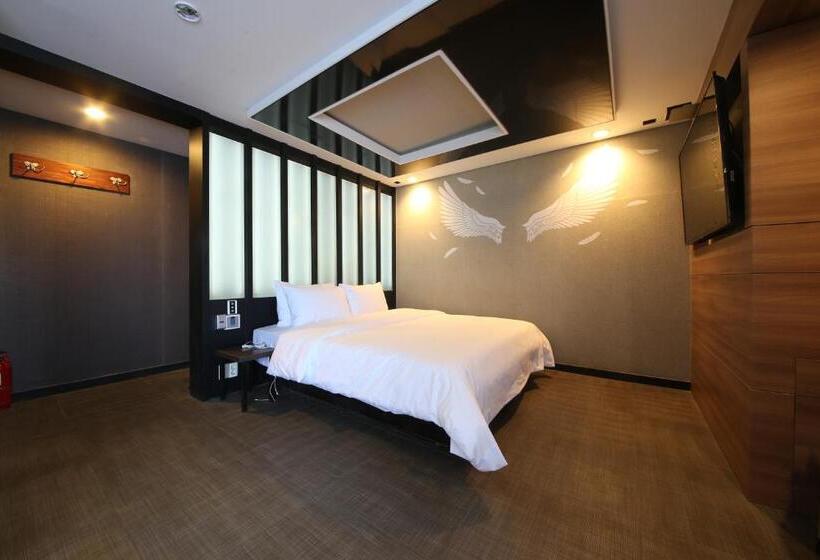 海景标准间带阳台, Moonbay