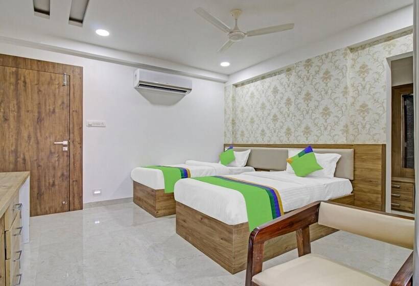 Quarto Estandar, Treebo Chandraprasth Residency