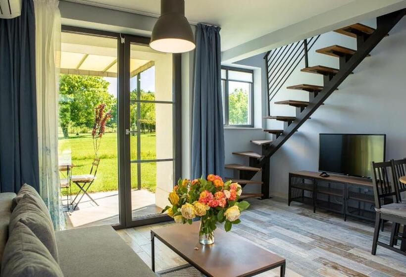 ２ベッドルームハウス, Luxury Apartment Vodolei