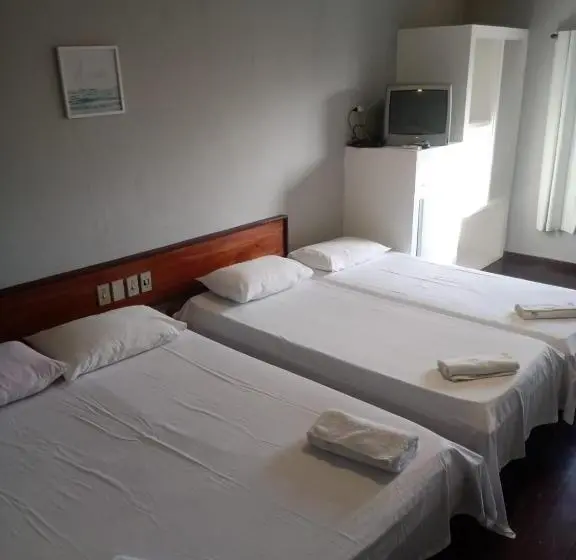 エコノミー４人部屋, Pousada Lá Na Praia