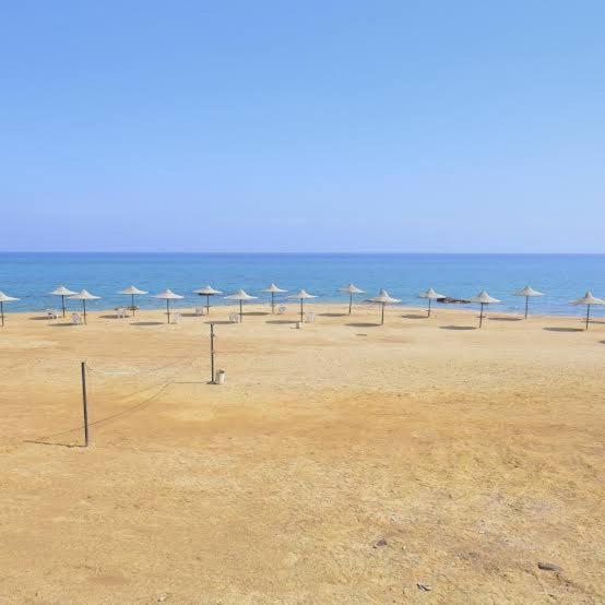 کلبه ییلاقی, Stella Di Mare Sea View Amazing Two Bedrooms Standalone Chalet Families Only