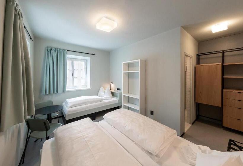 חדר סטנדרט לשלושה, Cusanus Akademie   Accademia Cusanus