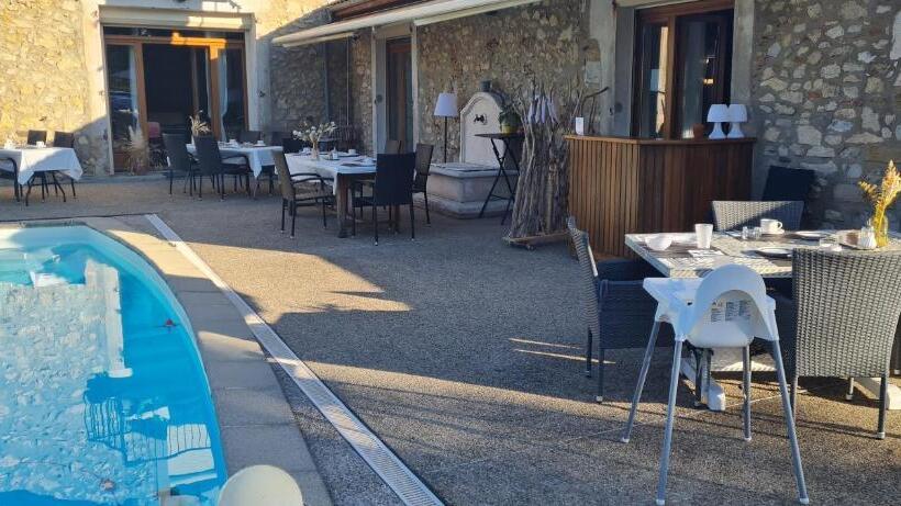 Номер Стандарт с Террасой, Domaine Castetbieilh