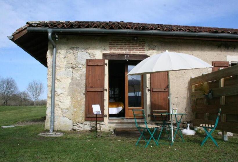 Номер Стандарт Вид на Сад, Domaine Castetbieilh