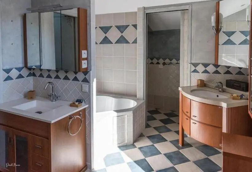 スーペリアファミリールーム, Domaine Castetbieilh