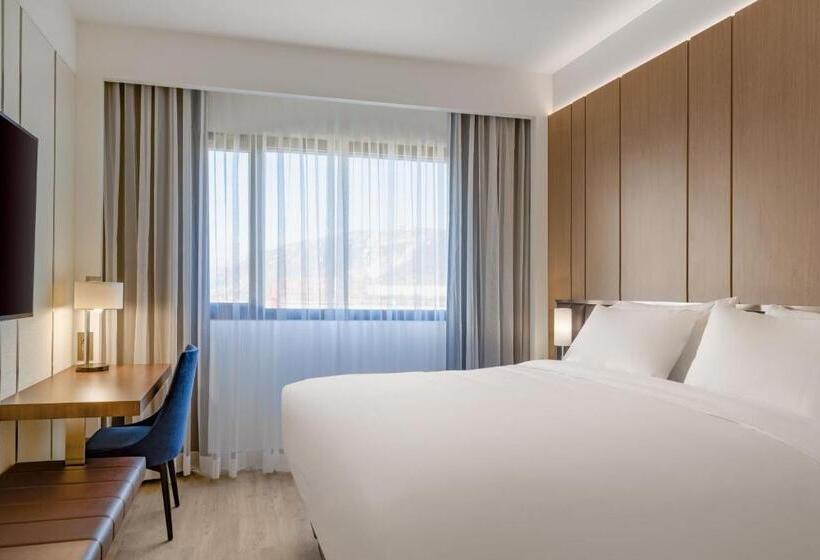 스탠다드 룸 킹사이즈 침대, Ac Hotel By Marriott Saint Julien En Genevois