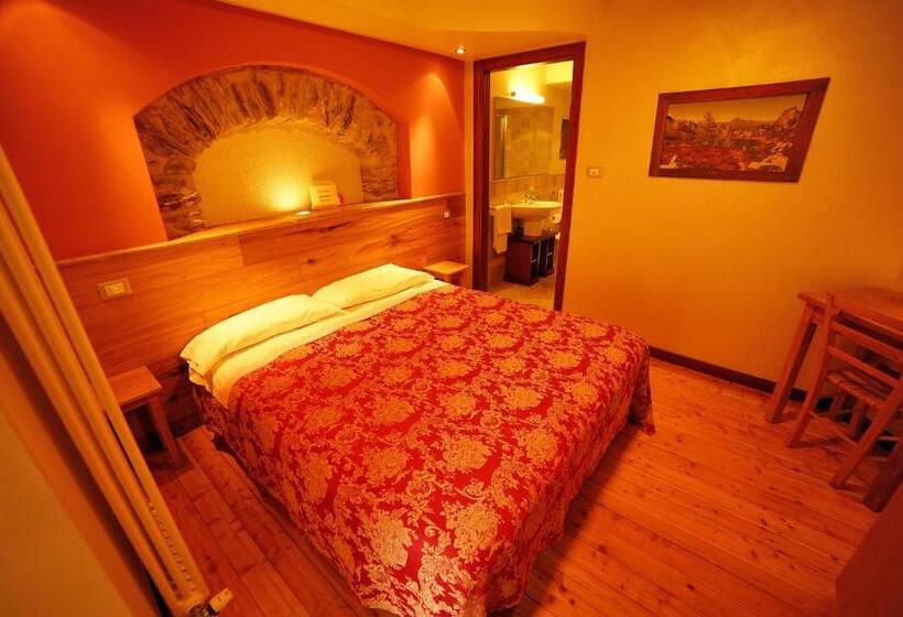 マウンテンビュースタンダードルーム, Pensione Albergo Diffuso Ceaglio Valle Maira