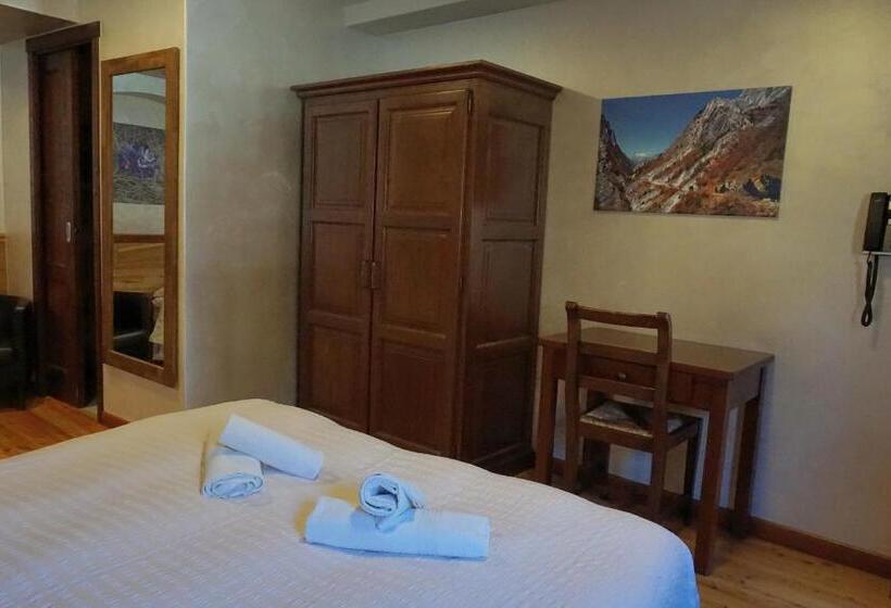 景色の見えるトリプルスタンダードルーム, Pensione Albergo Diffuso Ceaglio Valle Maira