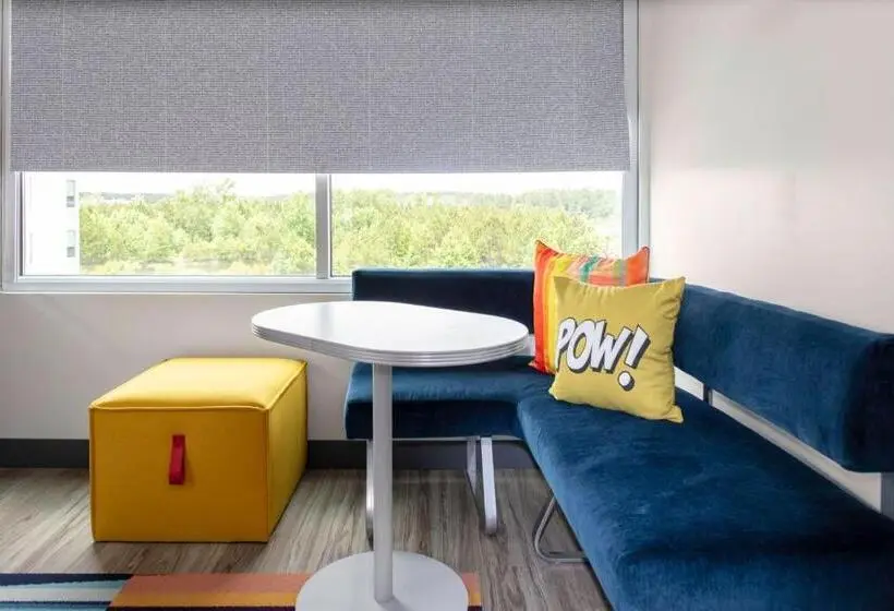 اتاق استاندارد برای معلولان, Aloft Savannah Airport