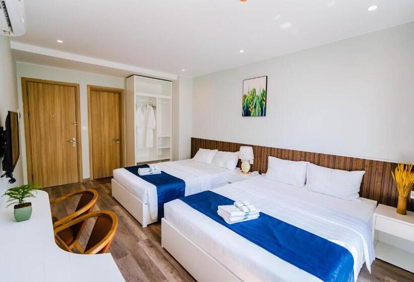 اتاق استاندارد سه تخته با بالکن, Anka