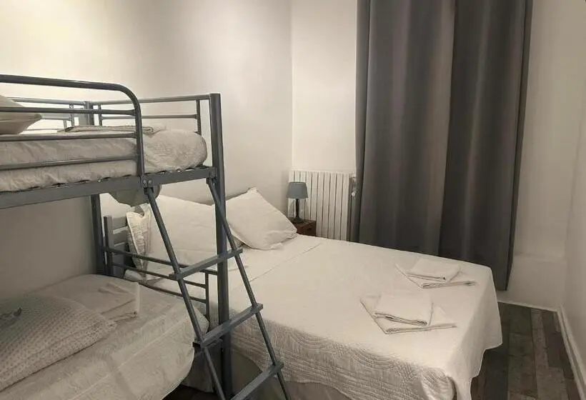 Deluxe-huone, Le Mediterraneen Montargis
