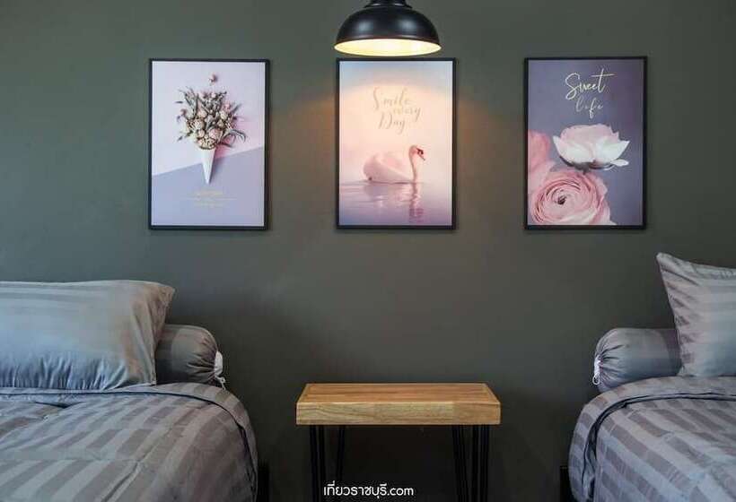 高级客房, Is Am Are Stay Boutique