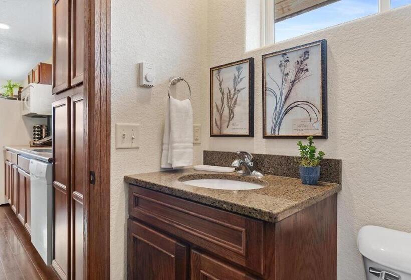 １ベッドルームハウス, The Loft At Raz Hideaway