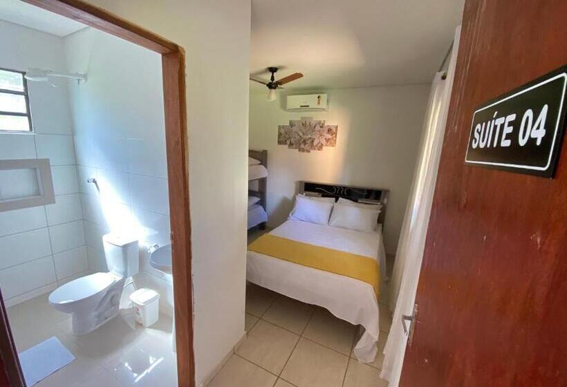 园景标准四人间, Família Busca Pé