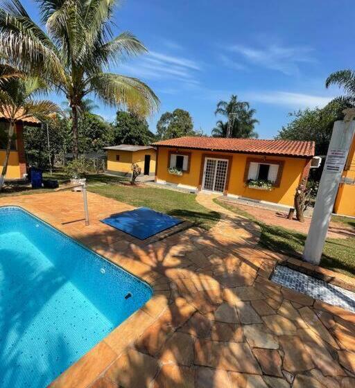 园景标准四人间, Família Busca Pé