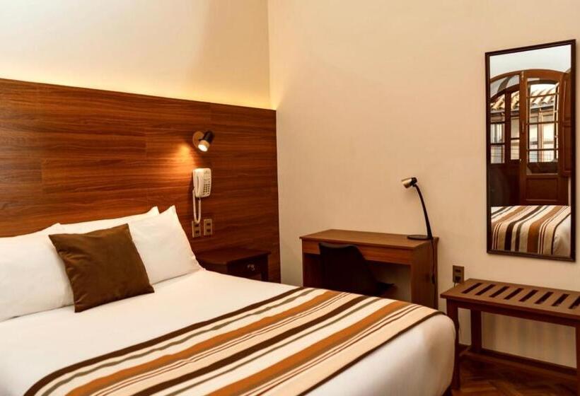 اتاق استاندارد یک نفره, San Juan Suites