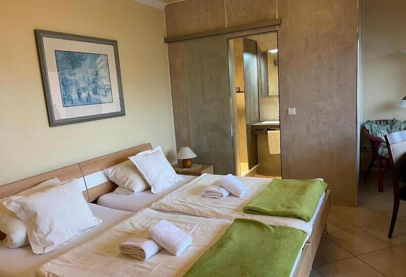 침실 1개 발코니 아파트, Gambrinus Arnsberg