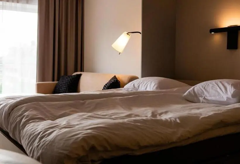استودیوی استاندارد, Boo Boo Living