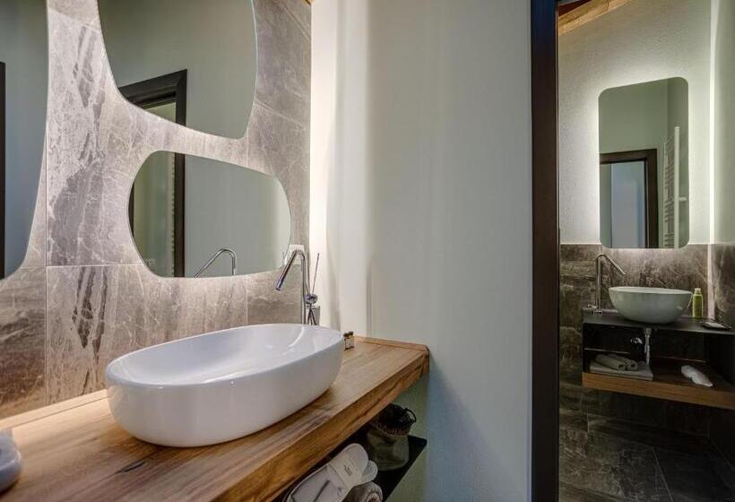 スーペリアースイート, Borgo Impero