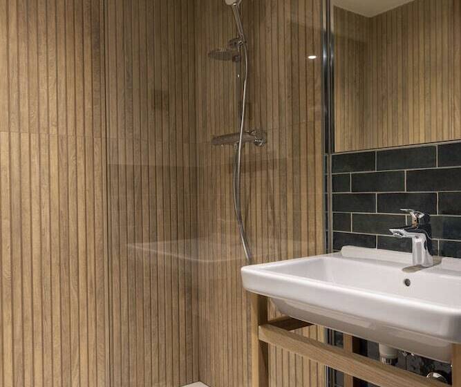 اتاق سوپریور, La Belle Ville