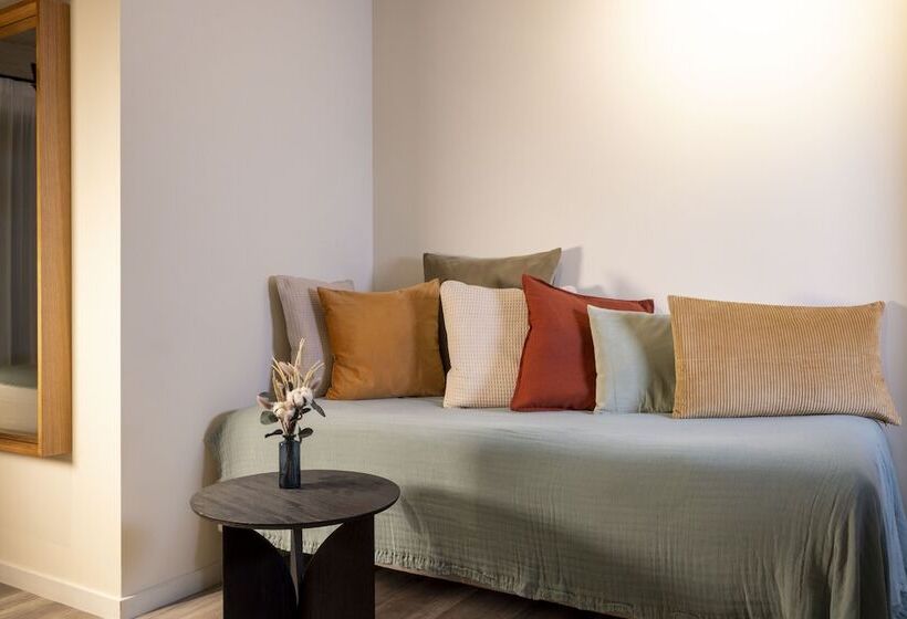 اتاق لوکس, La Belle Ville