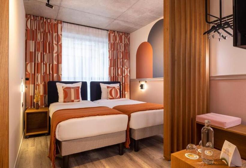 اتاق استاندارد, La Belle Ville