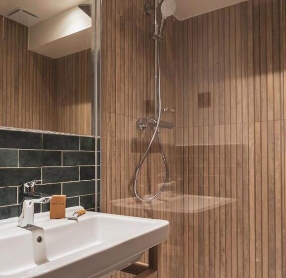 اتاق سوپریور, La Belle Ville