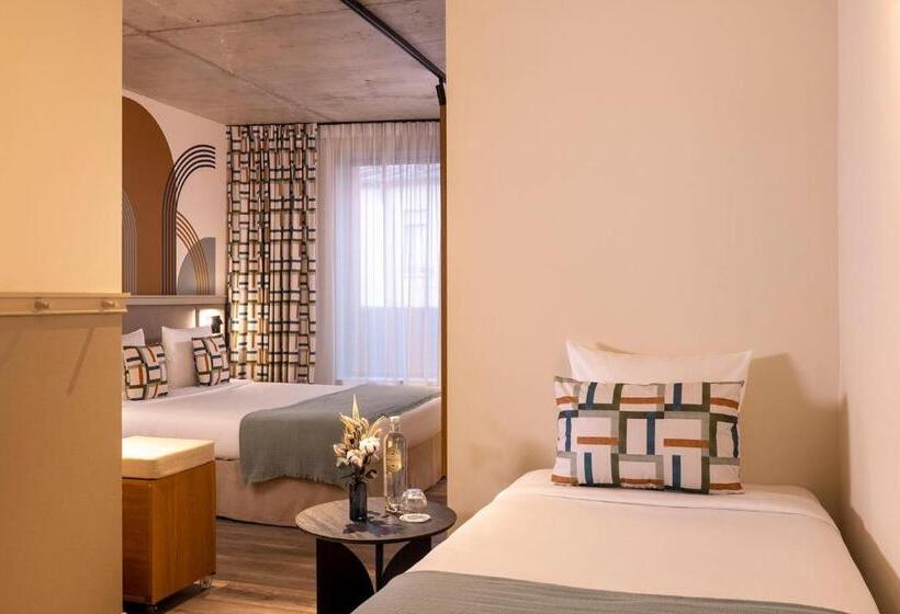 اتاق لوکس, La Belle Ville