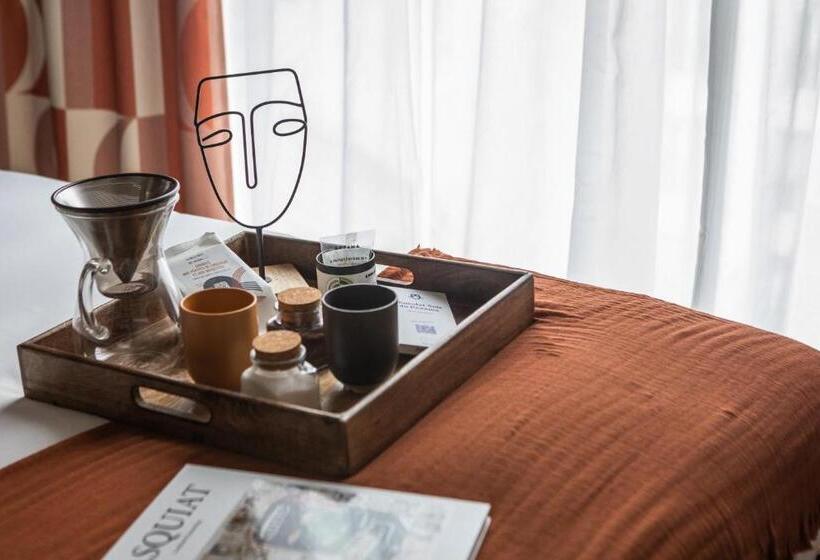 اتاق لوکس, La Belle Ville