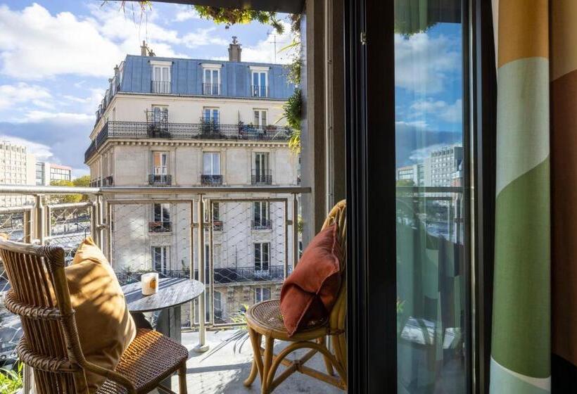 اتاق لوکس با بالکن, La Belle Ville