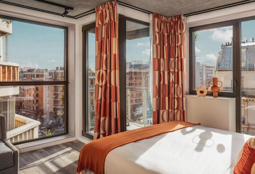 اتاق لوکس با بالکن, La Belle Ville