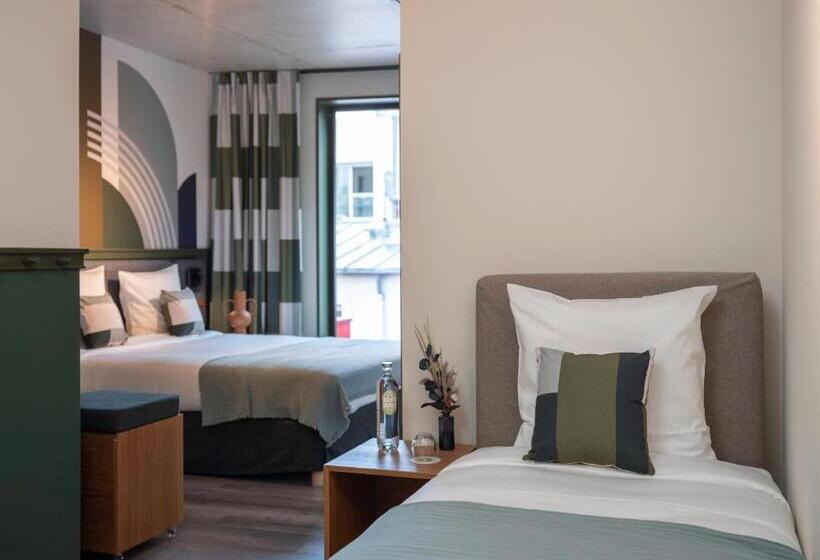 سوییت جونیور, La Belle Ville