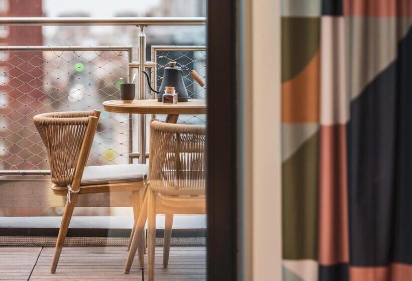 اتاق استاندارد با تراس, La Belle Ville