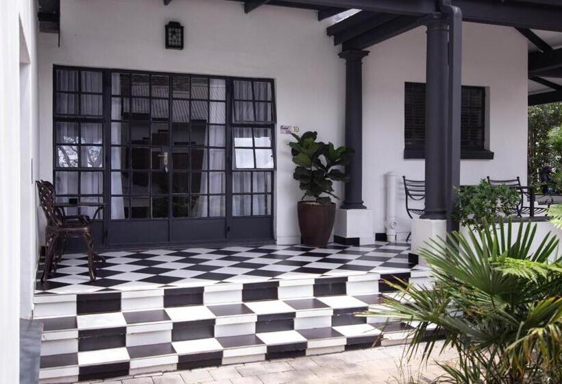 デラックスルーム, Milner House Kimberley