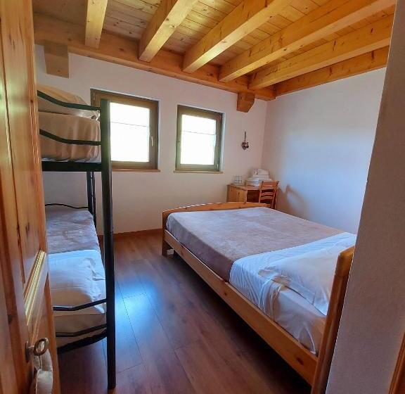 חדר סטנדרט לארבעה, Rifugio Fornas